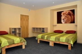 Riga City Center Quiet Apartment with Free Private Parking